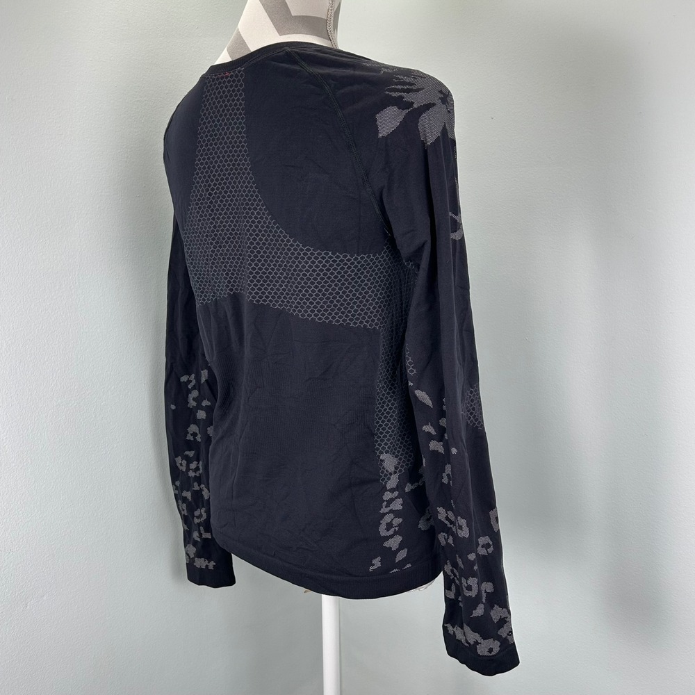 Obermeyer Glaze Long Sleeve Base Layer Ski Top Black V Neck Performance M - Picture 5 of 8